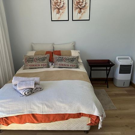Tranquil Private Rooms Херманус Екстериор снимка